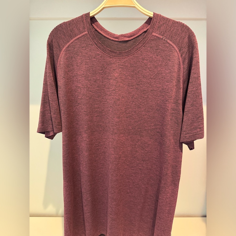 Lululemon Metal Vent Tech Men’s T Shirt Size Large